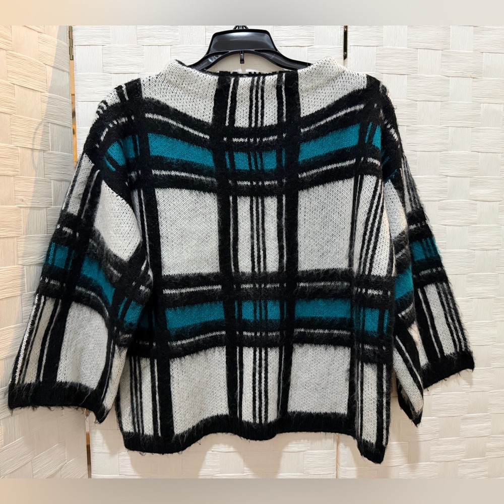Plaid Fuzzy Knit Sweater Ivory Beige Black Teal Cozy Size M